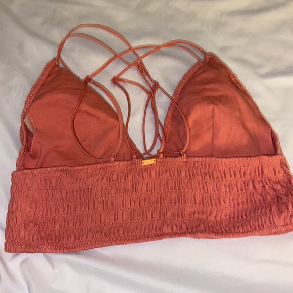 Pink bra - Picture 2 of 2